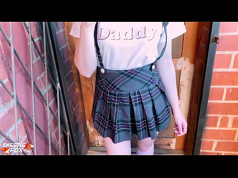 ❤️ L'escola es xucla la polla profundament i la folla en lloc de les classes. ❤❌ Porno a nosaltres ❌❤