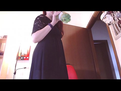❤️ Un esclau sotmès a qui li encanten les calces brutes i delicioses es veu obligat a masturbar-se després de veure aquest vídeo! ❤❌ Porno a nosaltres ❌❤